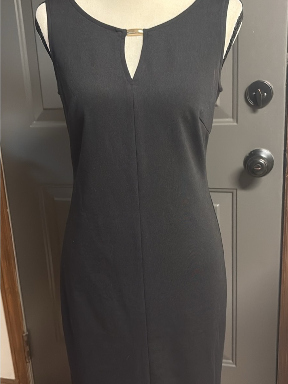 Banana Republic Black Sleeveless Keyhole Sheath Dress